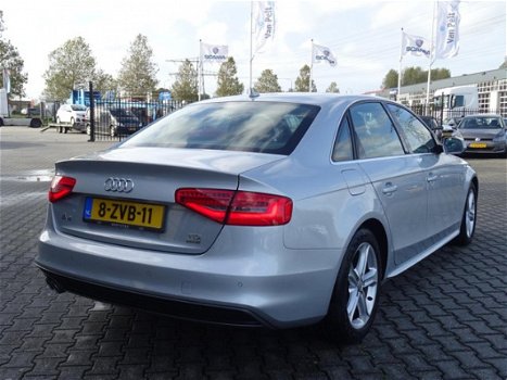 Audi A4 - 2.0 TDI ultra Sport Edition Xenon / Navi / ECC - 1