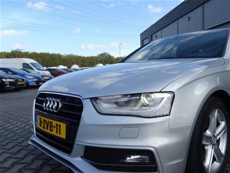 Audi A4 - 2.0 TDI ultra Sport Edition Xenon / Navi / ECC - 1