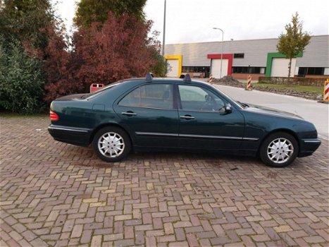 Mercedes-Benz E-klasse - E 200 CDI Classic - 1