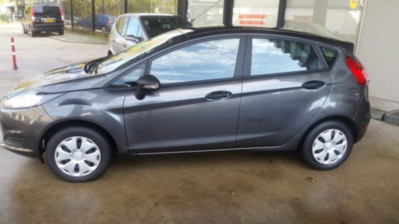 Ford Fiesta - 1.25 Fiesta 1.25 airco 57.234 km gereden - 1