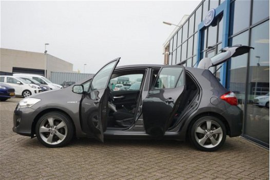 Toyota Auris - 1.8 Full Hybrid Automaat Trekhaak Climate Parkeersensoren - 1