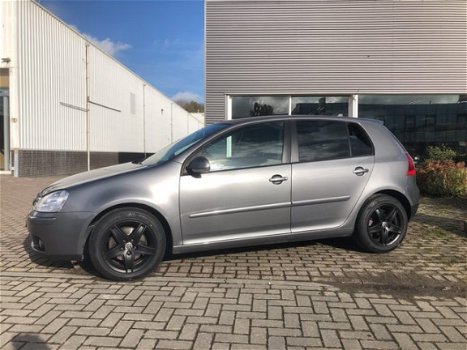 Volkswagen Golf - 1.4 TSI Trendline + Navi - 1