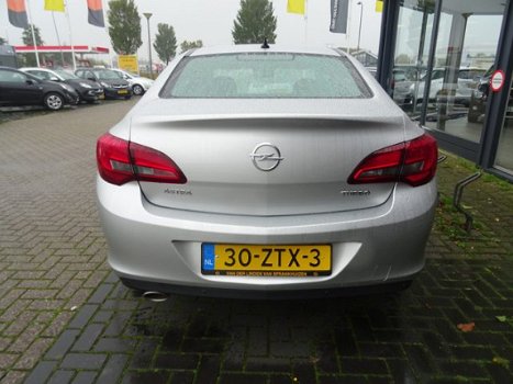 Opel Astra - 1.4T 140pk 4DRS Cosmo: NAVI - ECC - AGR STOELEN - TELEFOON - PDC - LMV 18