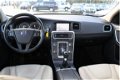 Volvo V60 - 1.6 T3 Kinetic airco, climate control, navigatie, radio cd speler, lederen interieur, cr - 1 - Thumbnail