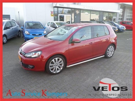 Volkswagen Golf - 2.0 TDI Highline BlueMotion - 1