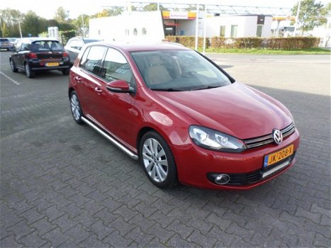 Volkswagen Golf - 2.0 TDI Highline BlueMotion - 1