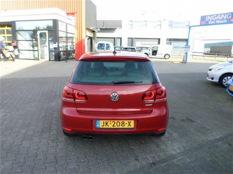 Volkswagen Golf - 2.0 TDI Highline BlueMotion - 1