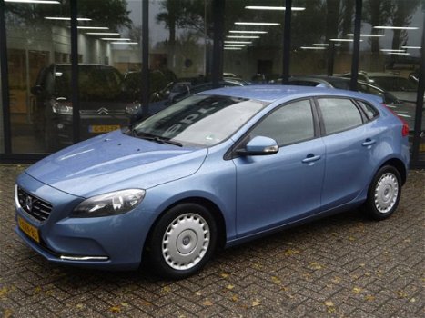 Volvo V40 - 1.6 D2 Business *Navi*ECC - 1