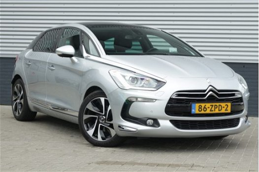 Citroën DS5 - 1.6 THP EAT6 AUTOMAAT So Chic NAVI PANO LEDER LMV CLIMATE CRUISE CHROOM ETC SUPERDELUX - 1