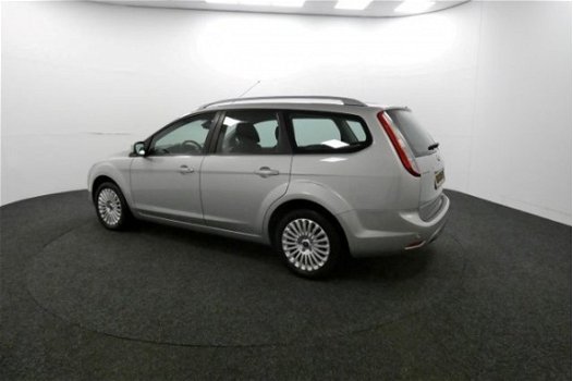 Ford Focus Wagon - 1.8 Titanium 125PK | 1e eigenaar | Voorruitverwarming | Parkeersensoren | Lm velg - 1