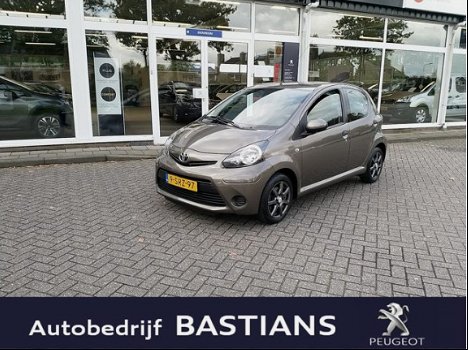 Toyota Aygo - 1.0 VVT-i 5D Aspiration - 1