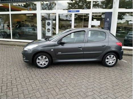 Peugeot 206 - 1.4 75pk 5-deurs - 1