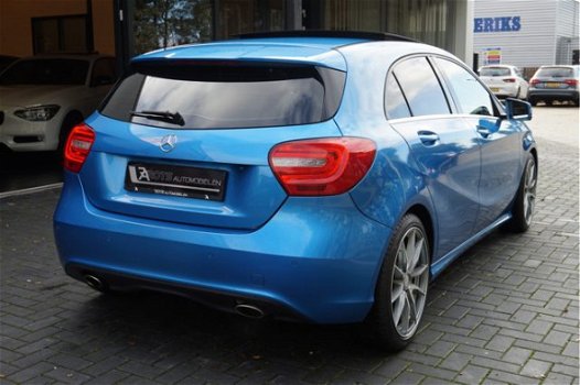 Mercedes-Benz A-klasse - A180 Urban Pano|Navi|Xenon|Camera|PDC Blauw - 1