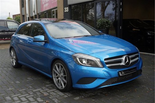 Mercedes-Benz A-klasse - A180 Urban Pano|Navi|Xenon|Camera|PDC Blauw - 1