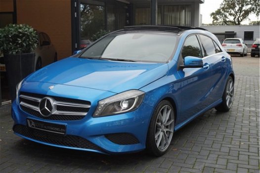 Mercedes-Benz A-klasse - A180 Urban Pano|Navi|Xenon|Camera|PDC Blauw - 1