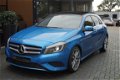 Mercedes-Benz A-klasse - A180 Urban Pano|Navi|Xenon|Camera|PDC Blauw - 1 - Thumbnail