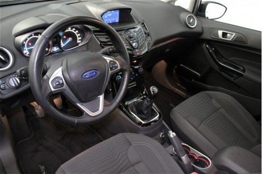 Ford Fiesta - 1.0 EcoBoost Titanium | Navigatie | Cruise & Climate Control | Park. Sensor | Radio-CD - 1