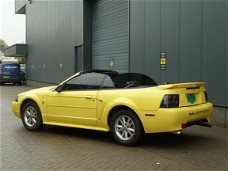 Ford Mustang - 3.8 v6 BJ.2003 USA TITLE
