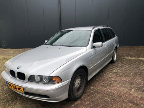 BMW 5-serie Touring - 525i Executive Youngtimer - 1