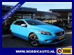 Volvo V40 - 2.0 D2 R-DESIGN BUSINESS XENON LEDER NAVI AFN TREKHAAK - 1 - Thumbnail