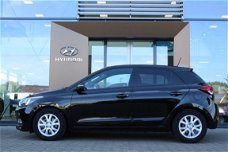 Hyundai i20 - 1.0 T-GDI Go | Navigatie