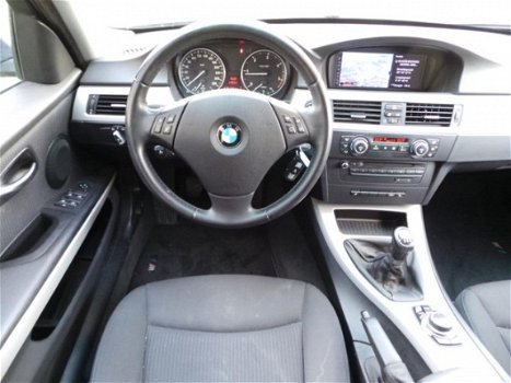BMW 3-serie Touring - 318d High Executive ( INRUIL MOGELIJK ) - 1