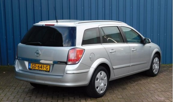 Opel Astra Wagon - 1.6 Essentia - 1