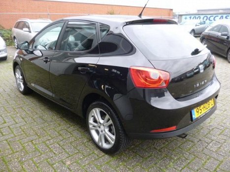 Seat Ibiza - 1.6 Sport-up LEDER/NAVI/5DRS - 1