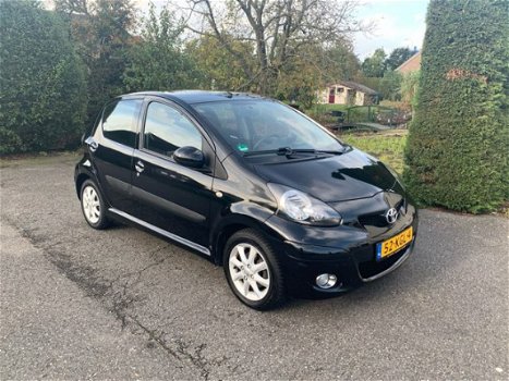 Toyota Aygo - Nap 5 deurs Airco 1.0-12V Comfort - 1