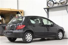 Peugeot 307 - 1.6 HDi XR | Netjes | Airco | Nwe APK