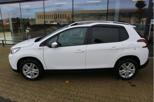 Peugeot 2008 - 1.2 PureTech Style 110PK VOLAUTOMAAT PANORAMA PDC CLIMA - 1