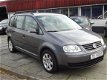 Volkswagen Touran - 1.6 - 1 - Thumbnail