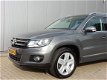 Volkswagen Tiguan - 2.0 TDI 140pk BMT 4Motion DSG Sport & Style - 1 - Thumbnail