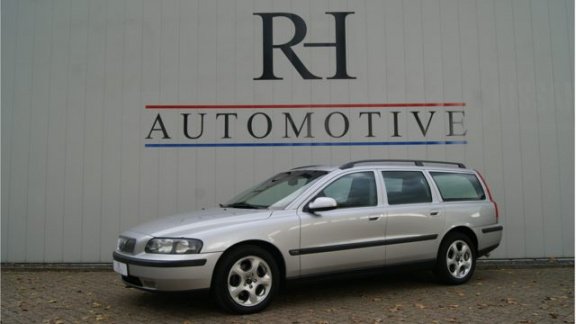 Volvo V70 - 2.4 Comfort Line Youngtimer - 1