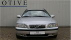 Volvo V70 - 2.4 Comfort Line Youngtimer - 1 - Thumbnail