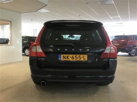 Volvo V70 - 2.0 R-design - 1