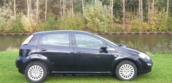 Fiat Punto Evo - 1.3 M-Jet Dynamic Super mooi auto airco elekramen stuurbkr Cruis control cv op afs - 1