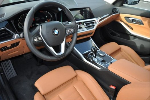 BMW 3-serie - 320i Sedan High Executive Luxury Line Aut - 1