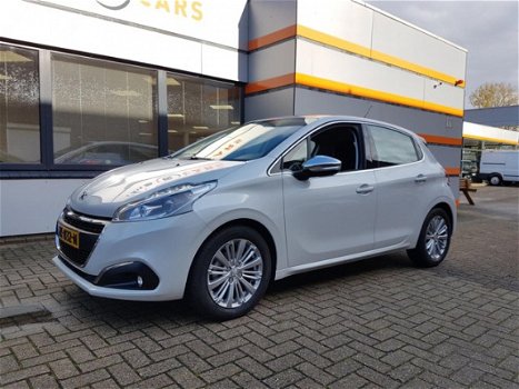 Peugeot 208 - 1.2 PureTech Blue Lease Allure - 1