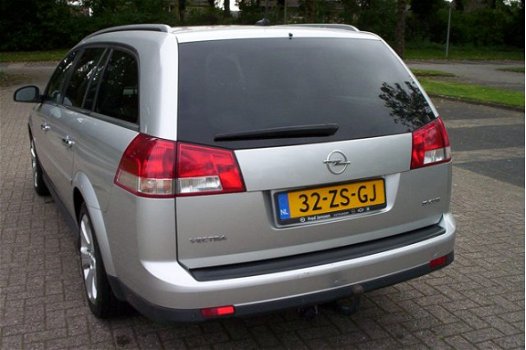 Opel Vectra Wagon - 1.9 CDTi Executive VECTRA CDTi 2008 !! NIEUWE TYPE prachtige sterke EXECUTIVE UI - 1