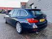 BMW 3-serie Touring - 320d Executive Xenon Navigatie 17 inch Lichmetalen velgen Chrome Line - 1 - Thumbnail