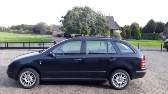 Skoda Fabia Combi - 1.4 Comfort - Airco - Nwe Apk - 1