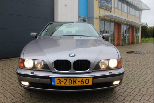 BMW 5-serie - 528i Executive Youngtimer, ZGAN, Perfect onderhouden - 1