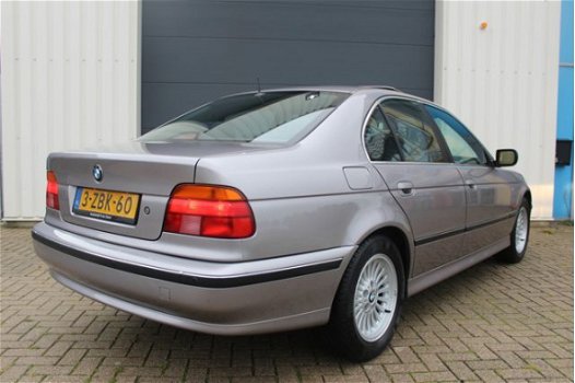 BMW 5-serie - 528i Executive Youngtimer, ZGAN, Perfect onderhouden - 1