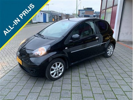 Toyota Aygo - 1.0-12V Sport LEDER, ELEK Pakket, AIRCO - 1