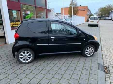 Toyota Aygo - 1.0-12V Sport LEDER, ELEK Pakket, AIRCO - 1