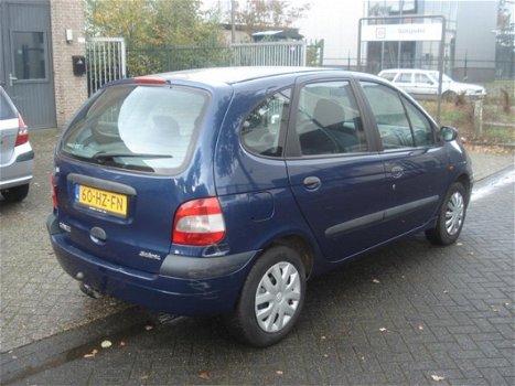 Renault Scénic - 1.6-16V Authentique - 1