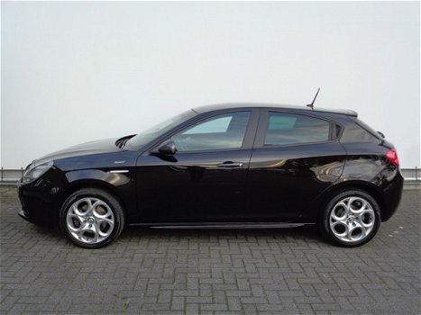 Alfa Romeo Giulietta - 1.4 Turbo MultiAir 170pk Sprint/ AUTOMAAT - 1