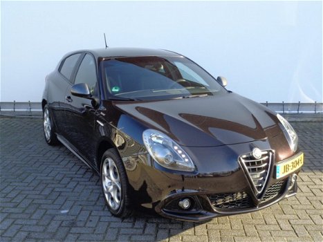 Alfa Romeo Giulietta - 1.4 Turbo MultiAir 170pk Sprint/ AUTOMAAT - 1