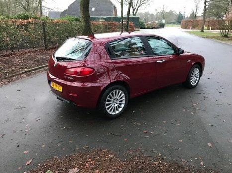 Alfa Romeo 147 - 1.6 T.Spark Veloce Collezione - 1